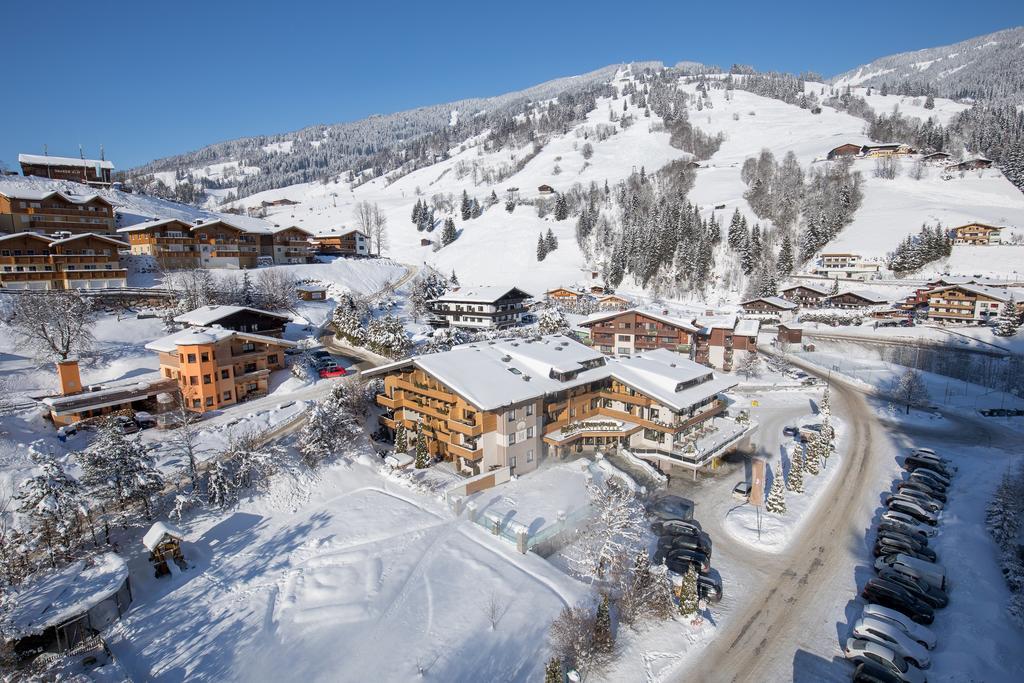 Hotel Interstar Saalbach-Hinterglemm Extérieur photo